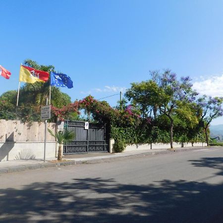 Villa Delle Vacanze Fiumefreddo di Sicilia Luaran gambar