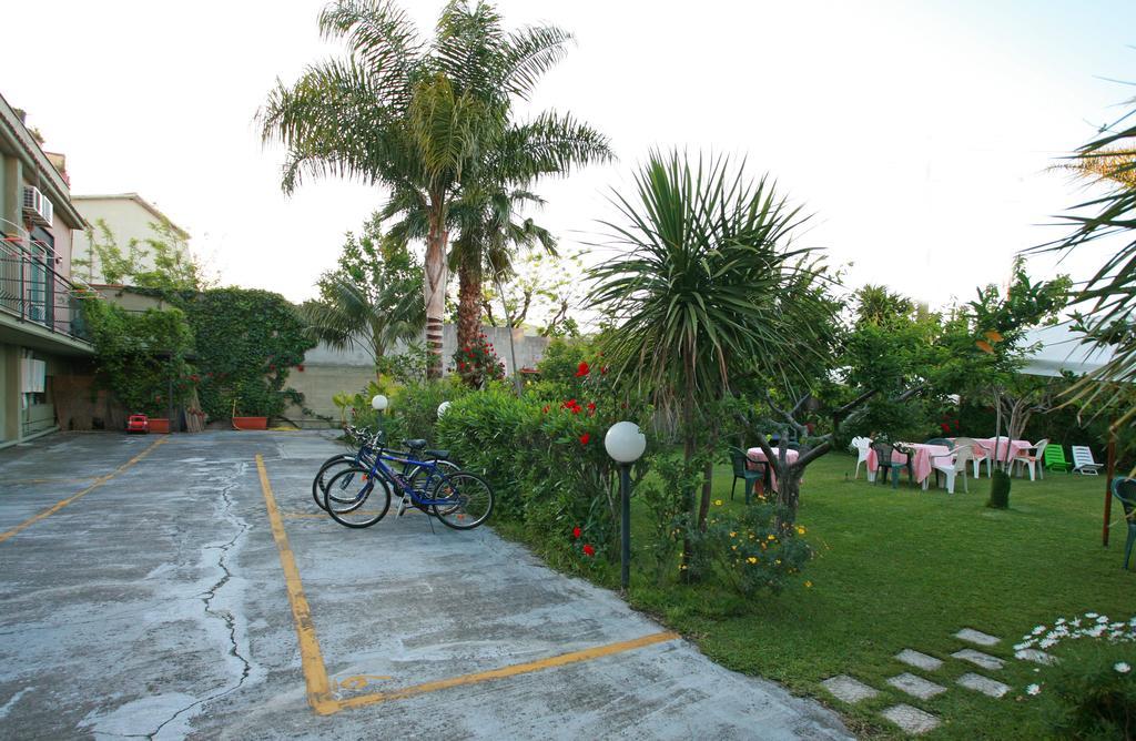 Villa Delle Vacanze Fiumefreddo di Sicilia Luaran gambar