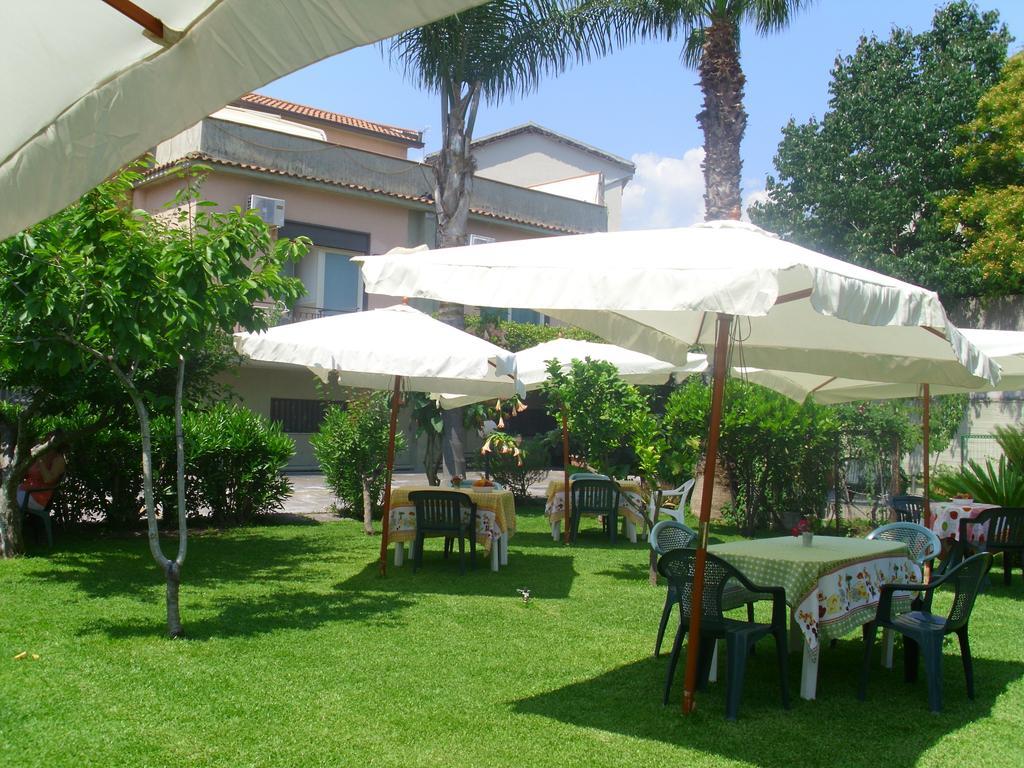 Villa Delle Vacanze Fiumefreddo di Sicilia Luaran gambar