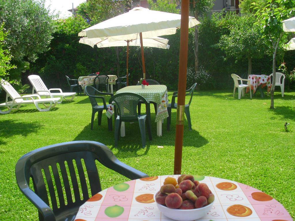 Villa Delle Vacanze Fiumefreddo di Sicilia Luaran gambar