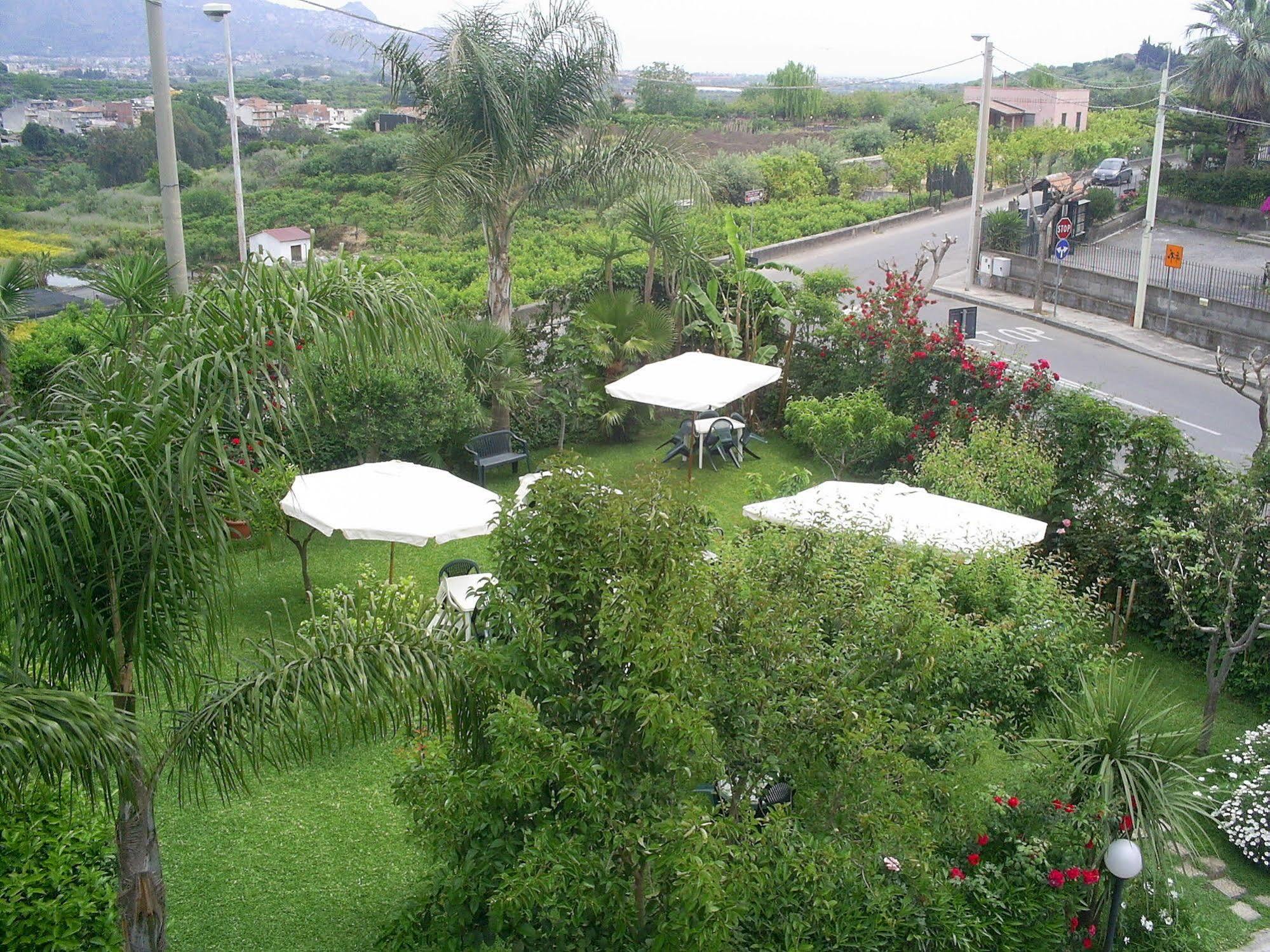 Villa Delle Vacanze Fiumefreddo di Sicilia Luaran gambar
