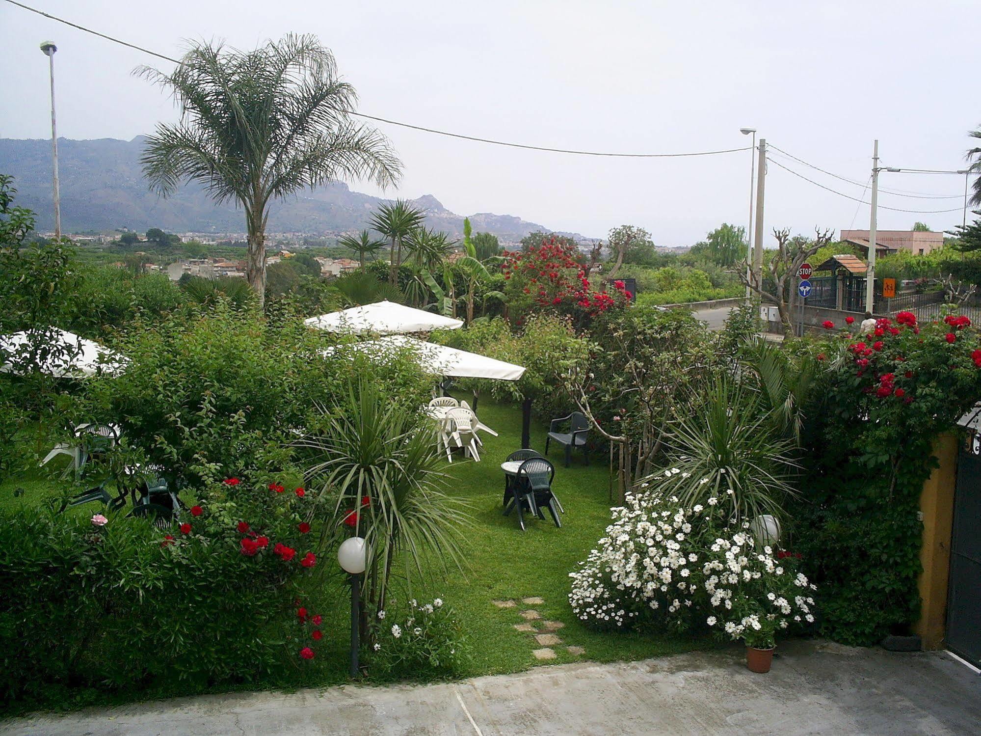 Villa Delle Vacanze Fiumefreddo di Sicilia Luaran gambar