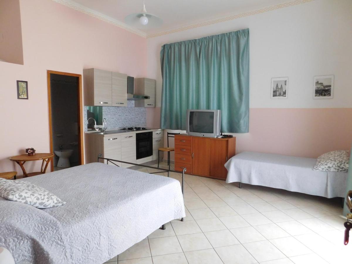 Villa Delle Vacanze Fiumefreddo di Sicilia Luaran gambar